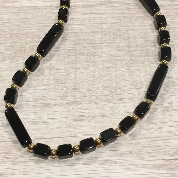 Trifari Black & Gold Bead Necklace.  Vintage - Picture 6 of 16
